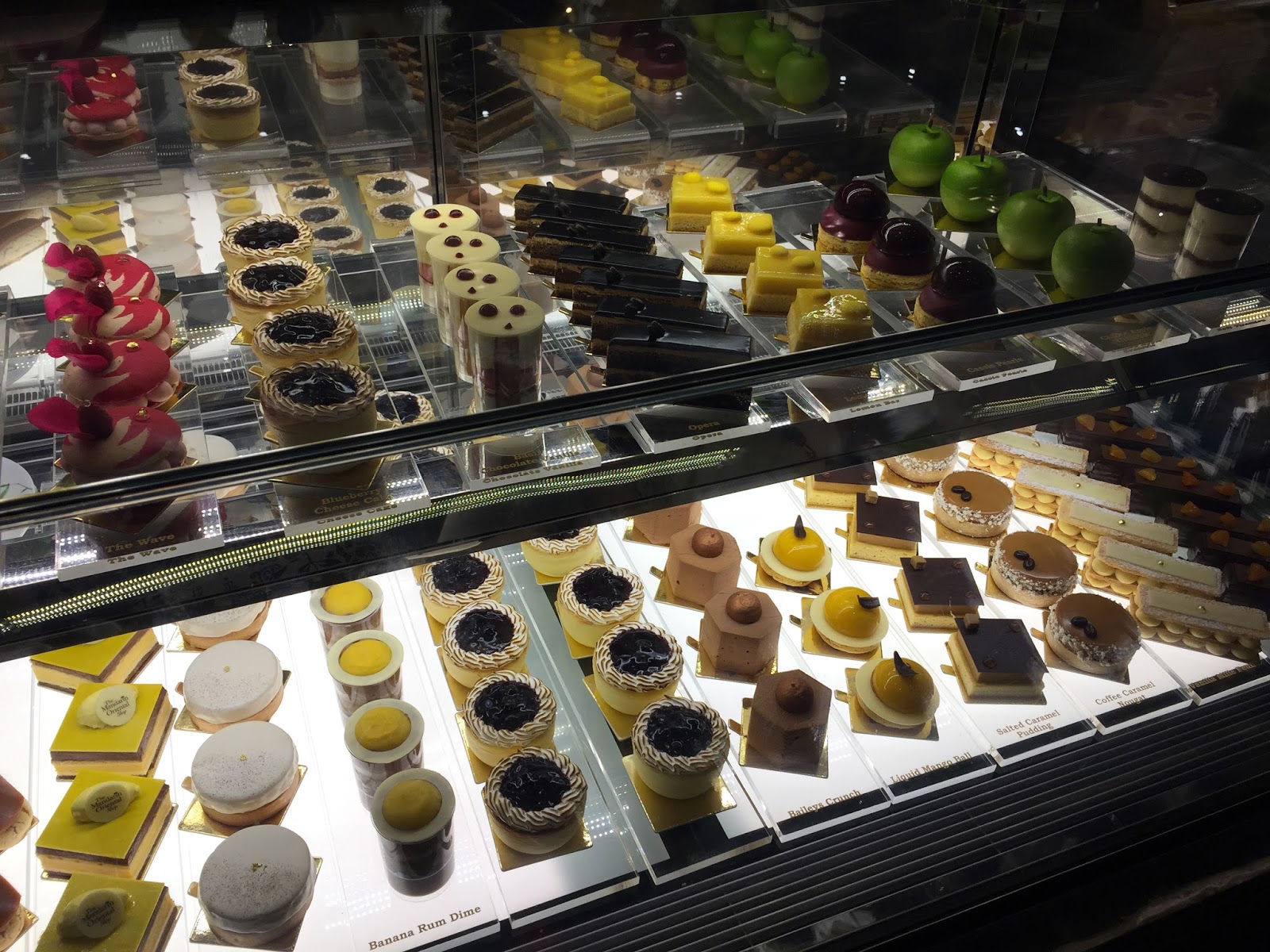 The Mandarin Oriental Cake Shop (Bangkok, THAILAND) ★★★★★ A traveling