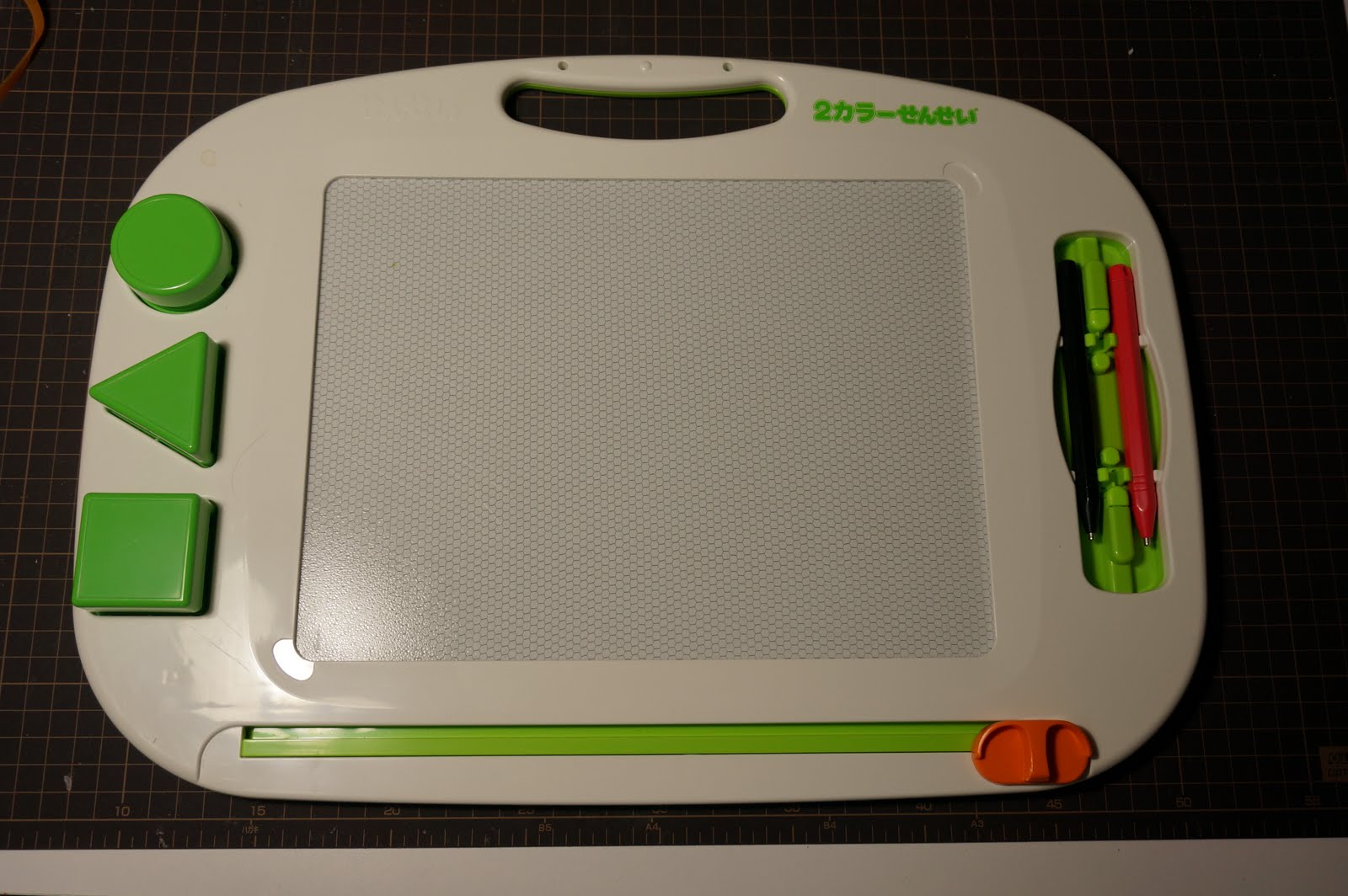 昔のより描きやすい気がする 2カラーせんせいで絵を描く ばかおもちゃ製作所