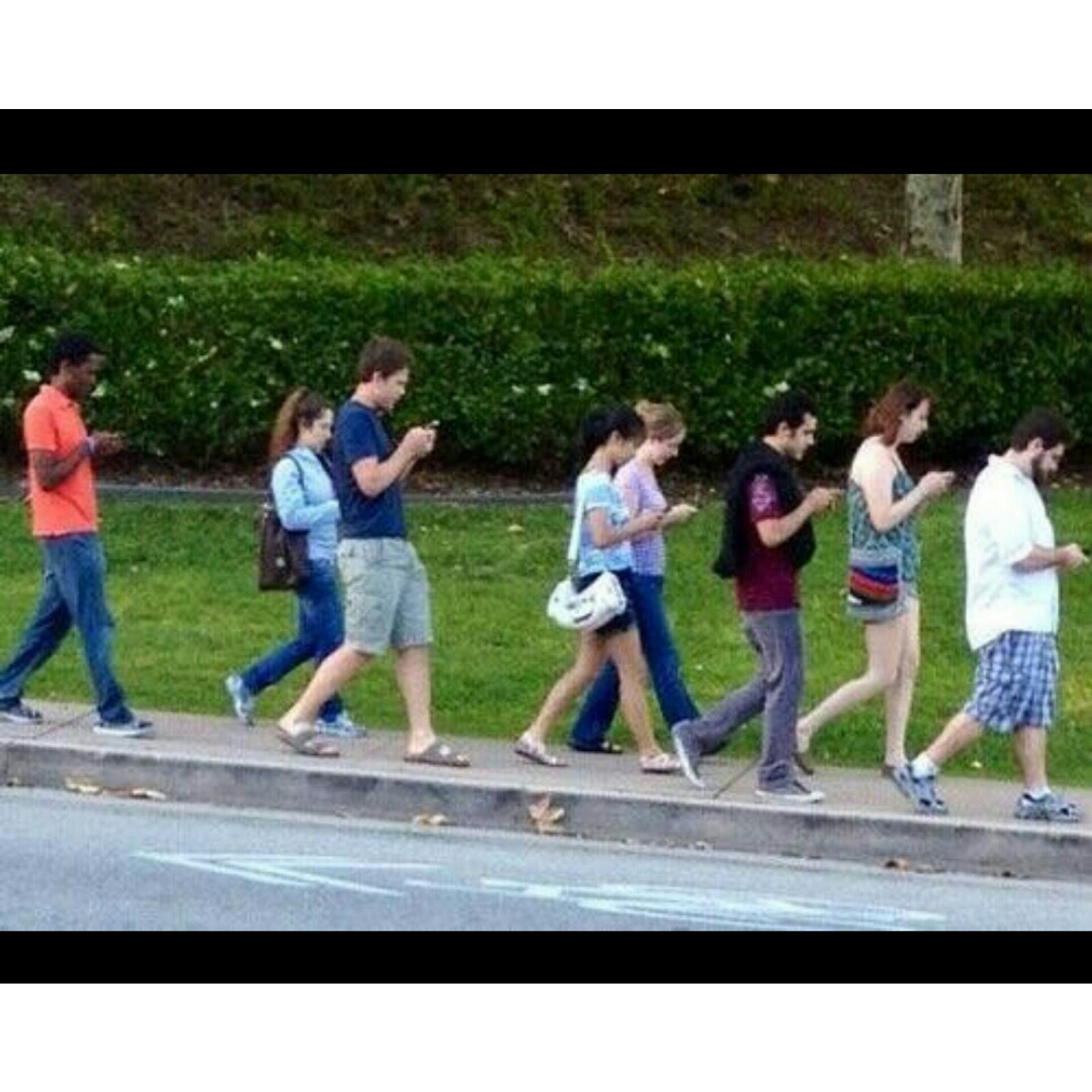 zombie-texters.jpg