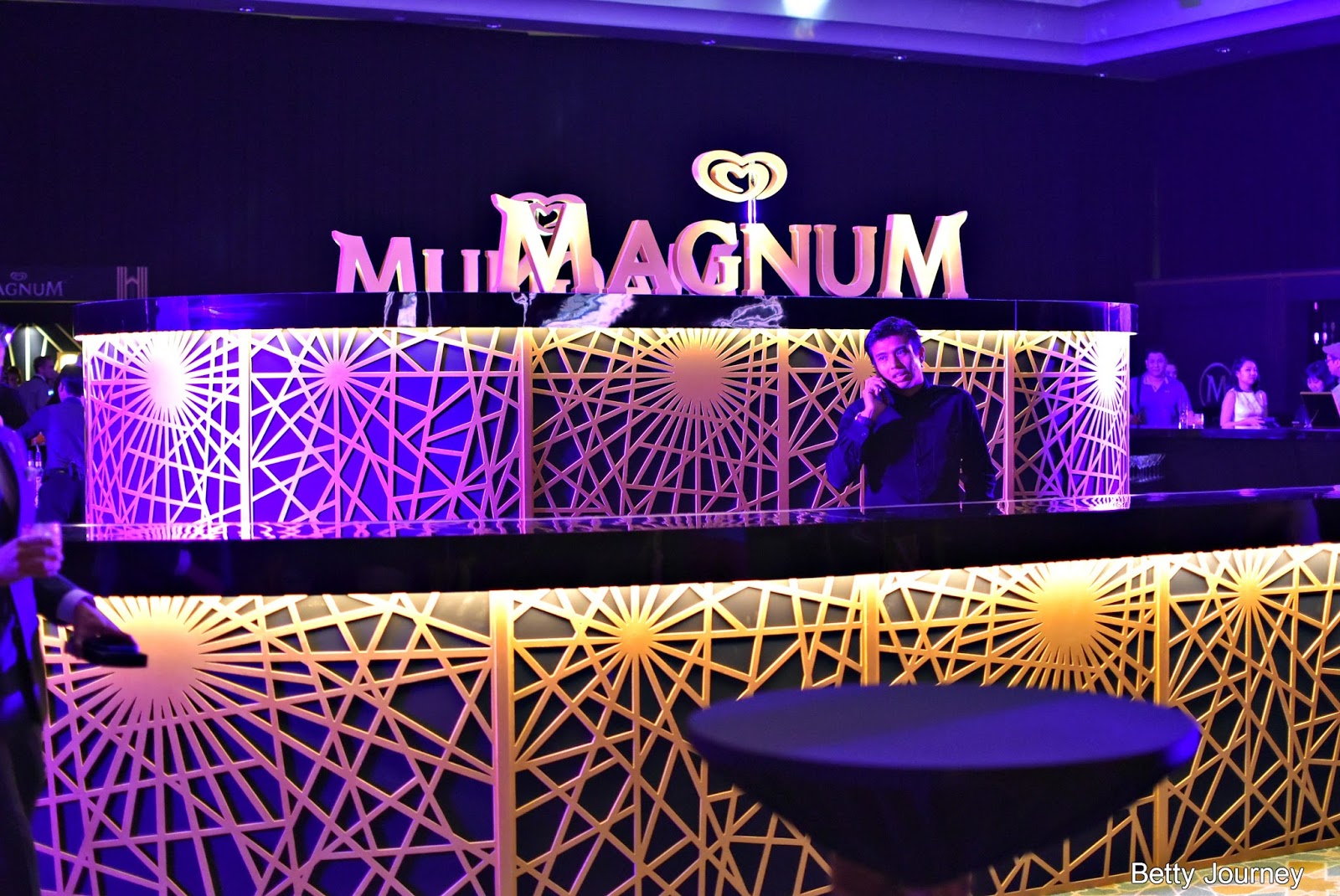 bikini bottoms string side