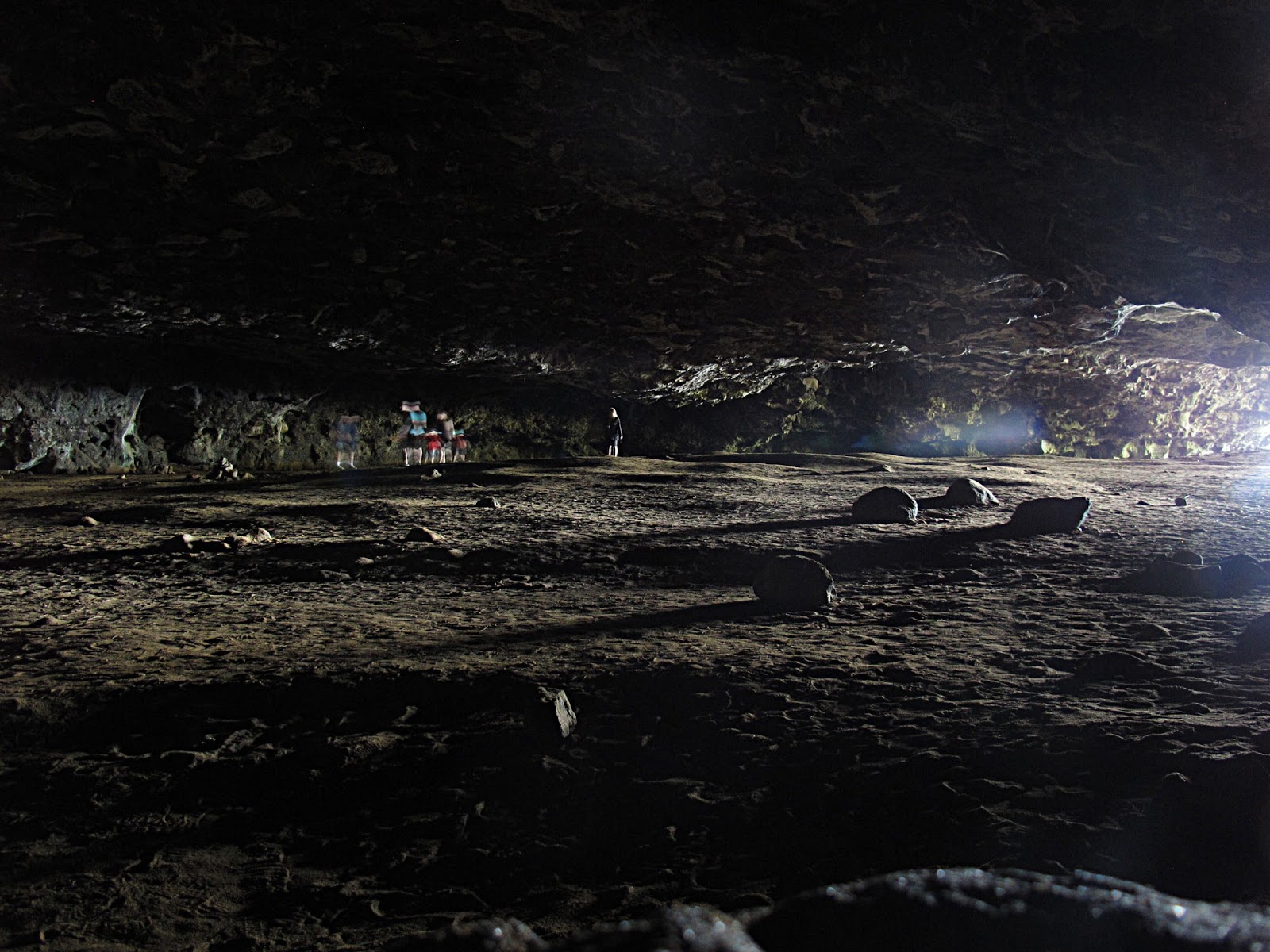 CAVES AND KARST OF KAUAI ADAM HAYDOCK