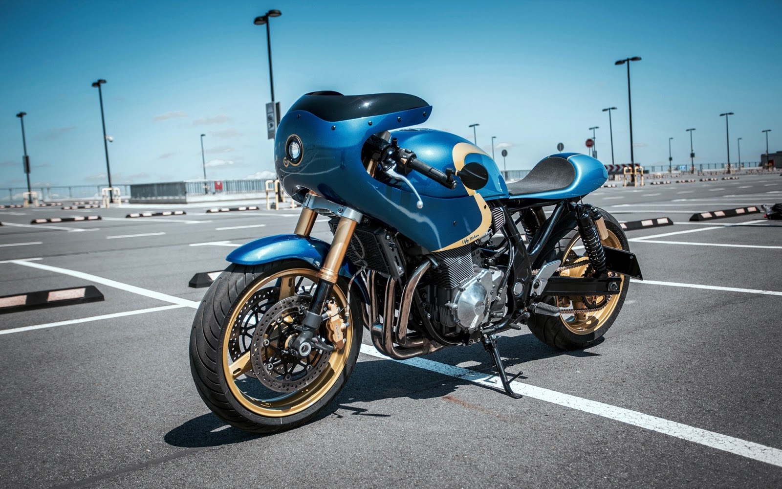 Suzuki Inazuma 750