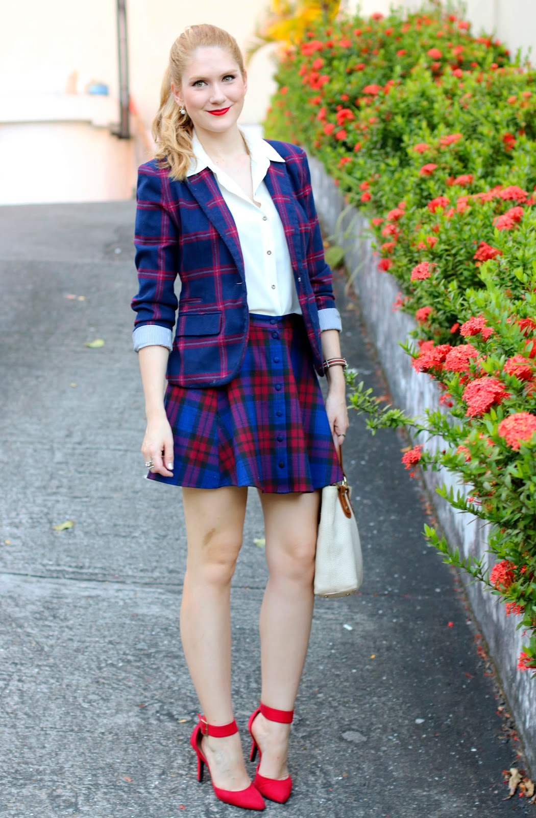 Cute plaid outfit for the holidays!