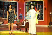  Sunny Leone & Ekta Kapoor promote 'Ragini MMS - 2' on Comedy Night with Kapil