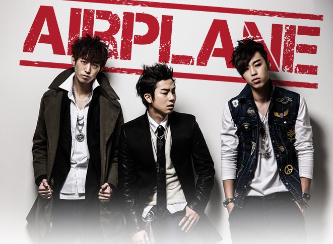 MusicFeedASIA: New Trio - AIRPLANE