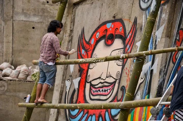 Tamawan Village Making of a Graffitti Mural Baguio City Philippines Probably Picasso