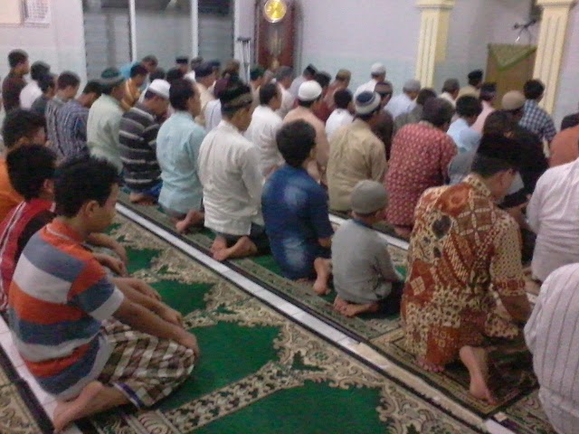 Berikut 7 Alasan Orang Tua Wajib Ajarkan Anak Shalat Subuh Berjamaah Demi Masa Depan Anak Berikut 7 Alasan Orang Tua Wajib Ajarkan Anak Shalat Subuh Berjamaah Demi Masa Depan Anak