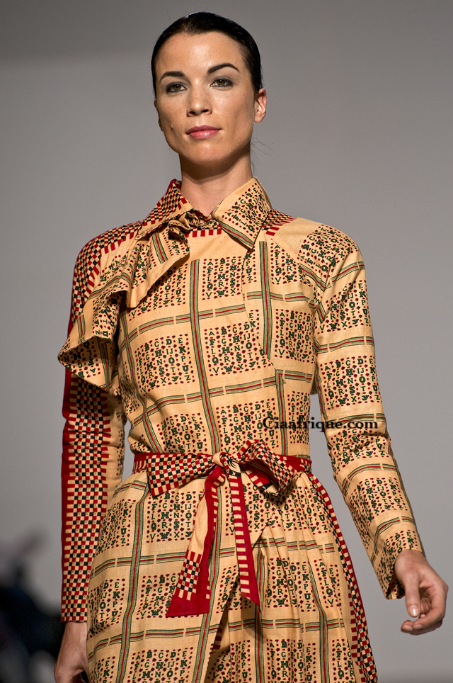 Labo-ethnik 2012:Chichia london-African fashion style trench coat