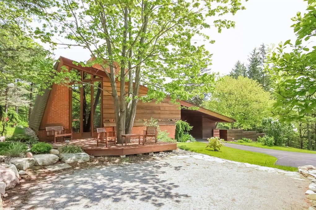 Haddock House for Sale Designed by Frank Lloyd Wright in 1939 Most Beautiful Houses in the World