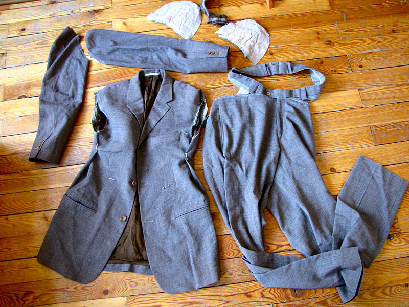 Of Dreams and Seams HowTo Turn Men's suit pants into Women's slacks