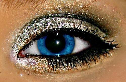 How-To-Do-Glitter-Eyeshadow