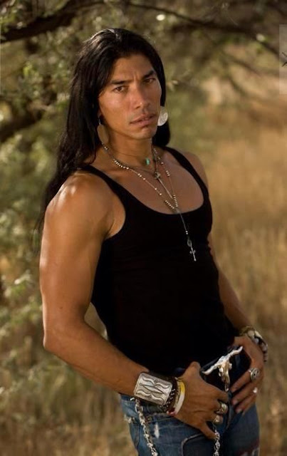 White Wolf Native And Proud 11 Native American Men Celebrities With Long Hair