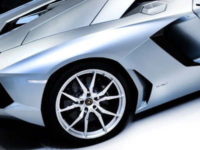 Lamborghini Aventador Roadster launched at Rs 4.77 crore