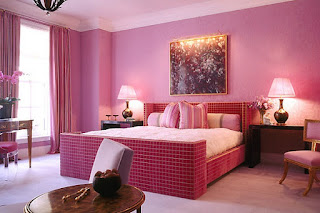 dormitor zugravit in roz
