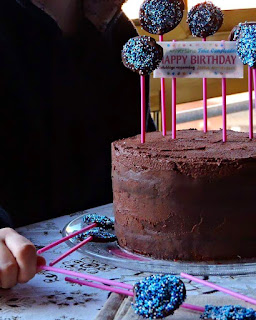 Tarta de chocolate y frambuesas ( la tarta perfecta para un cumpleaños)