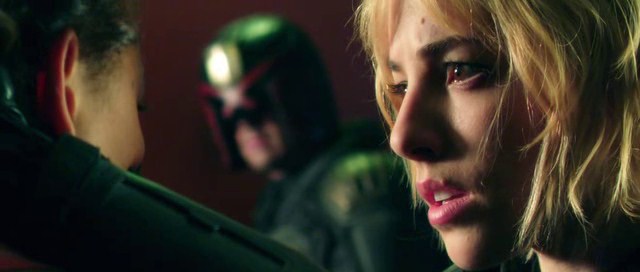 Dredd.2012.BDRip_LUISFULL_8.jpg