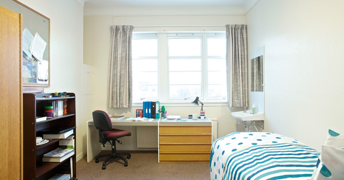 teacherfrancesca 1E Describing a room