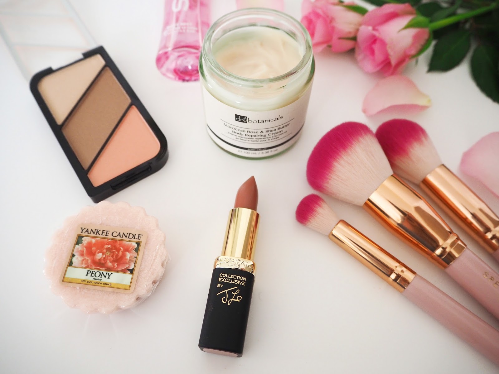 Loves List: February, Katie Kirk Loves, UK Blogger, Beauty Blogger, Make Up Blogger, Beauty Review, Skincare Blogger, Rimmel London, Yankee Candle, Spectrum Collections Brushes, Loreal Make Up, Dr Botanicals, So Fragrance, Pink Products, Pink Make Up