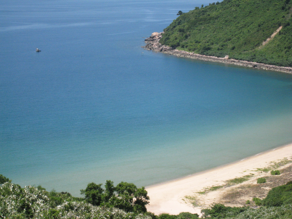 Bãi biển Lăng Cô (Huế)