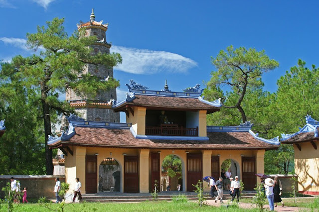 Với cảnh đẹp tự nhiên và quy mô rộng lớn, chùa Thiên Mụ đã trở thành ngôi chùa đẹp nhất thời bấy giờ