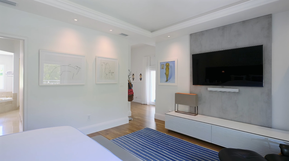 Tour 16 Turtle Walk, Key Biscayne Luxury Home vs. 39 Interior Design Photos