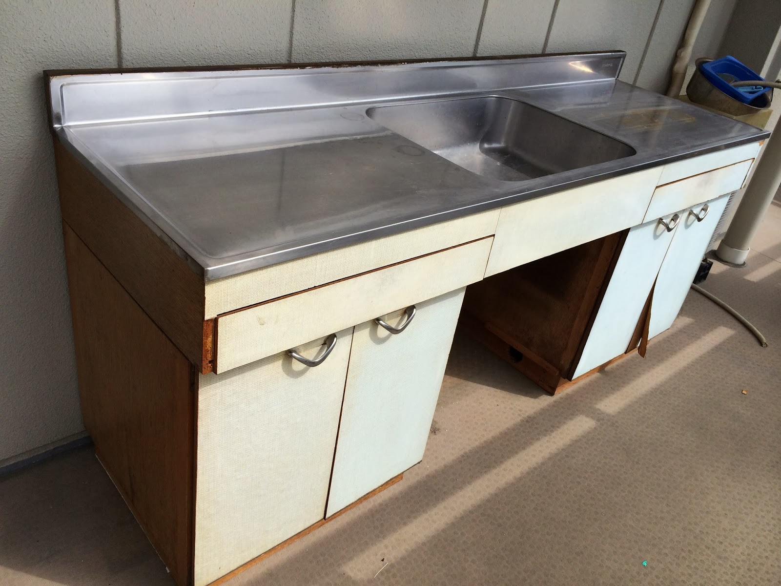 団地不動産ブログ 昔の公団キッチンを引き取りました