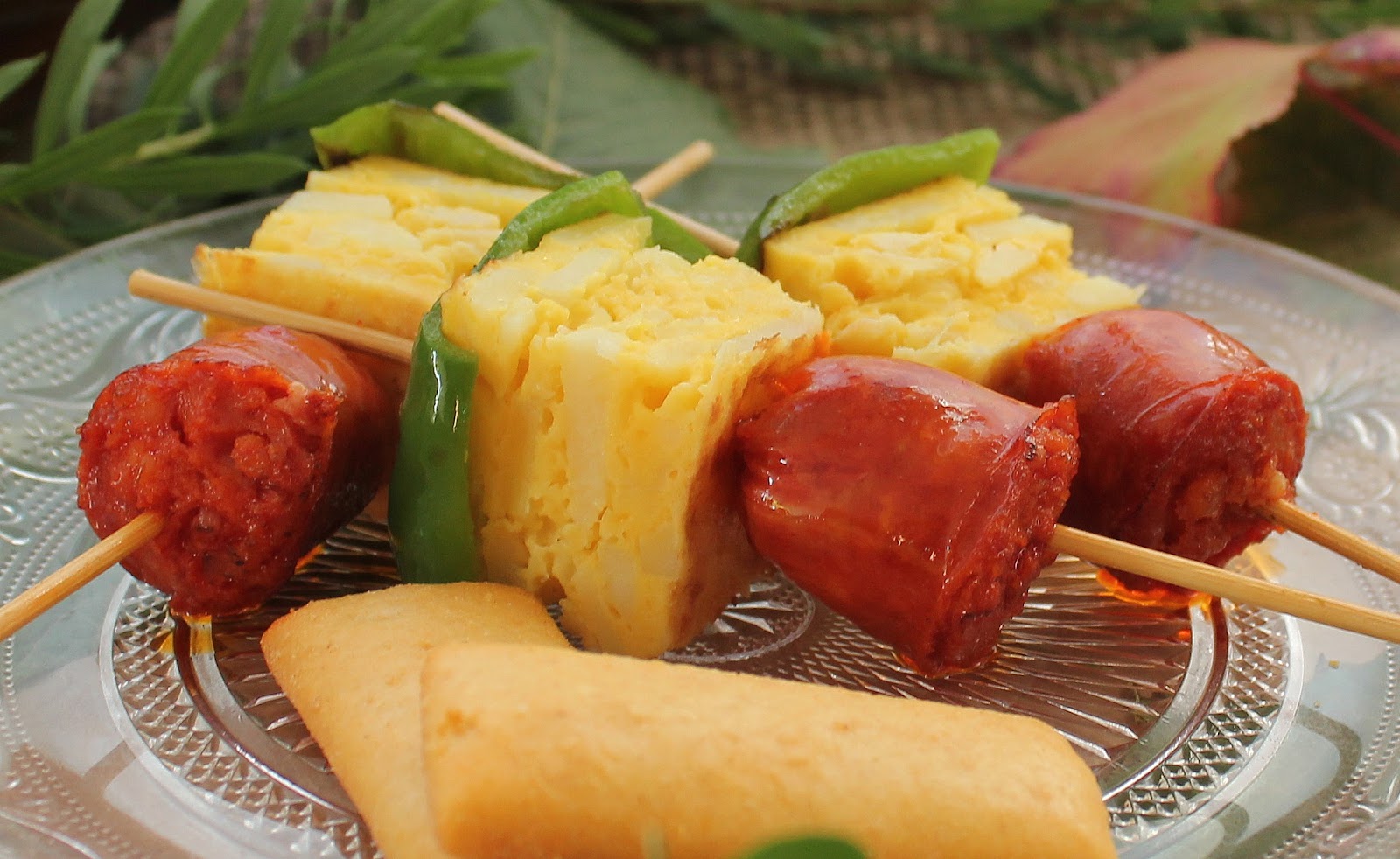 Pinchos de Tortilla, Chorizo y Pimiento Cocinando con las Chachas