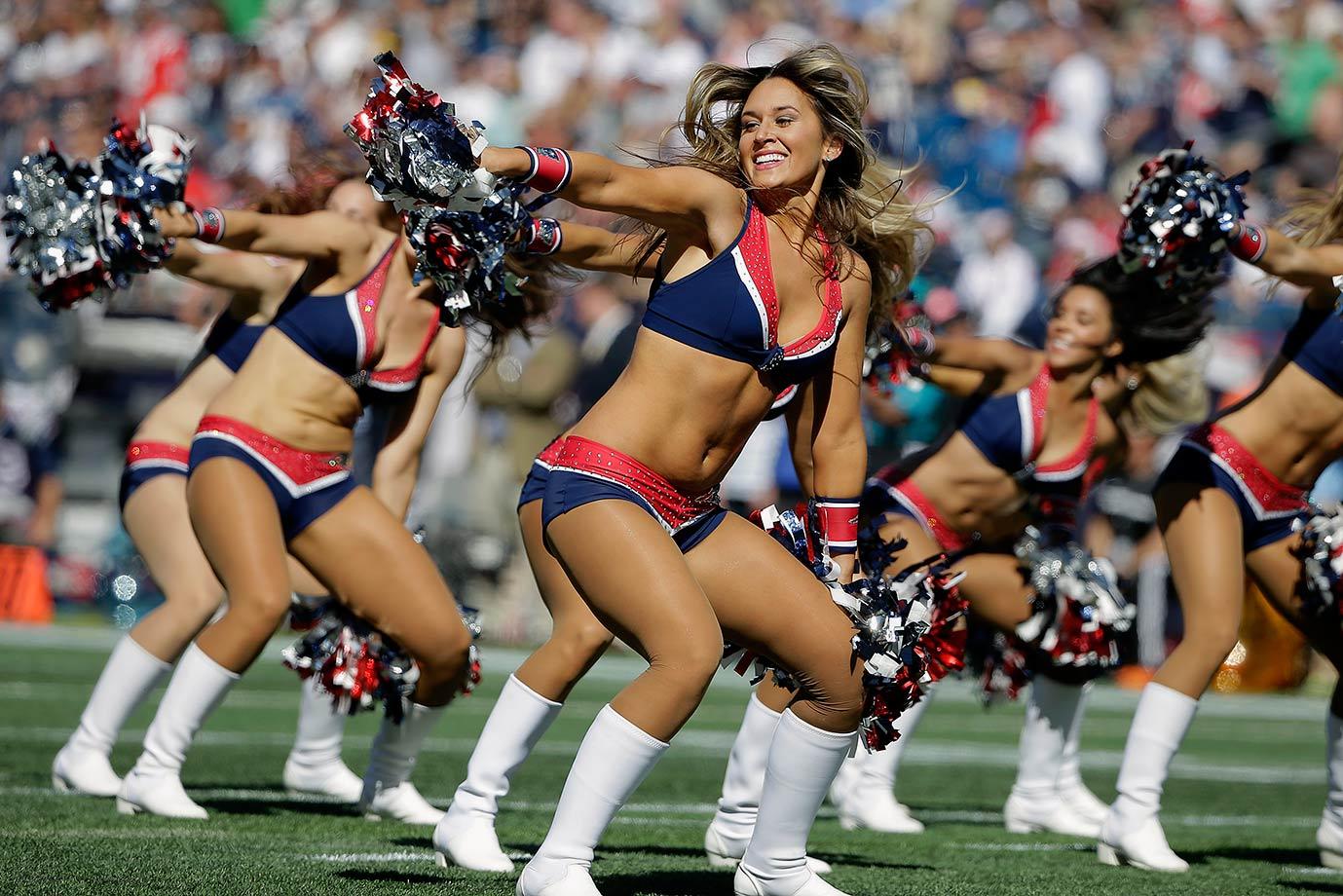 NFL Divisional Round Cheerleader Preview: Chiefs vs. Patriots.