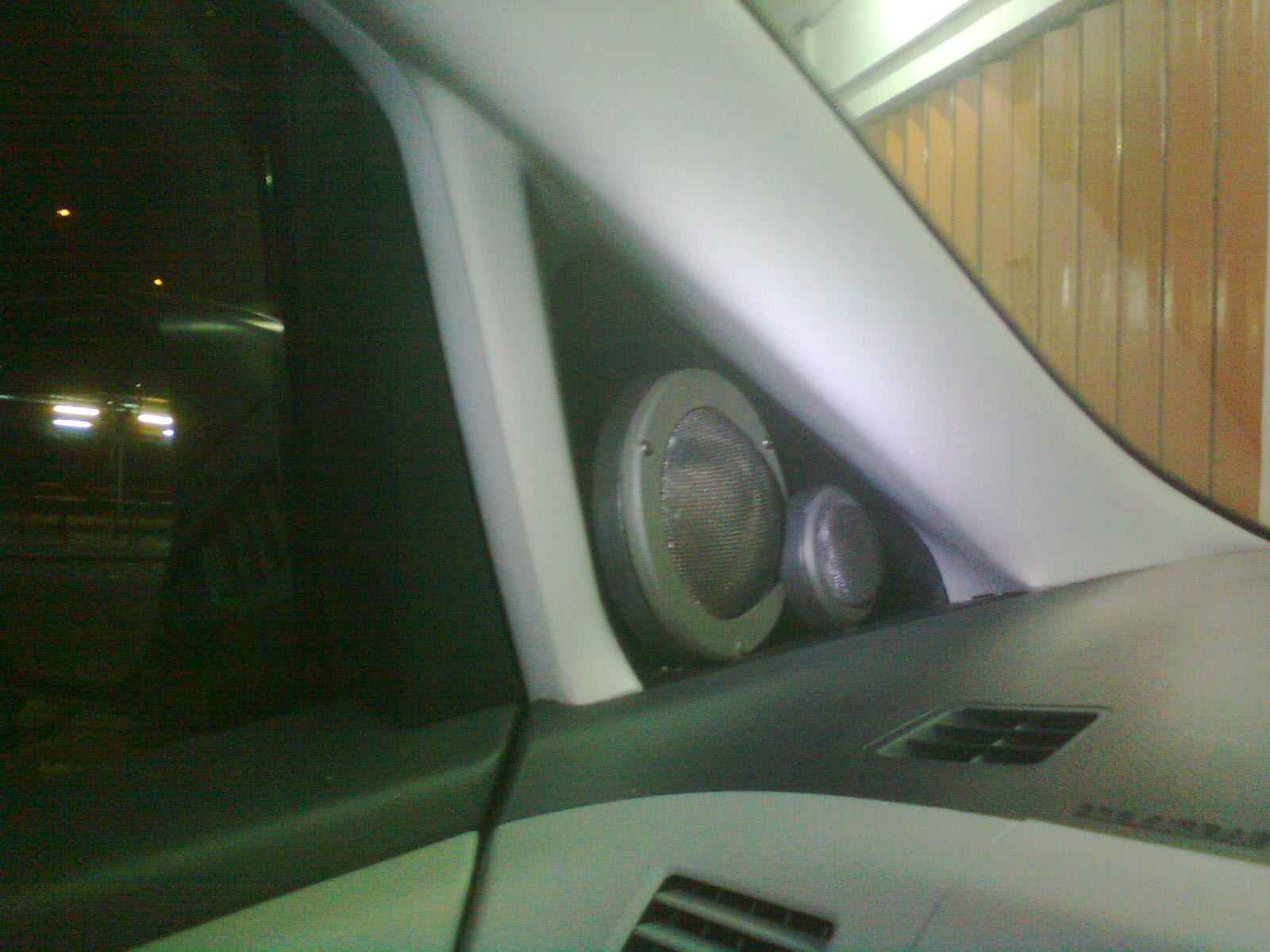 EB AUDIO toyota estima custom car audio sq work