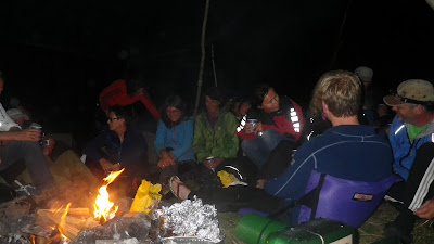 Bålet skaper hygge