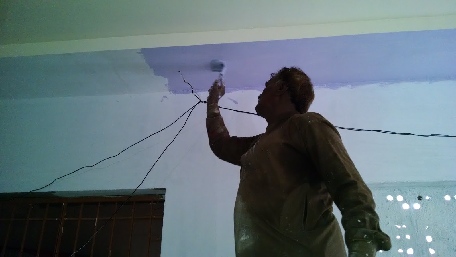 How can a wall be painted CIVIL TECHNOLOGY