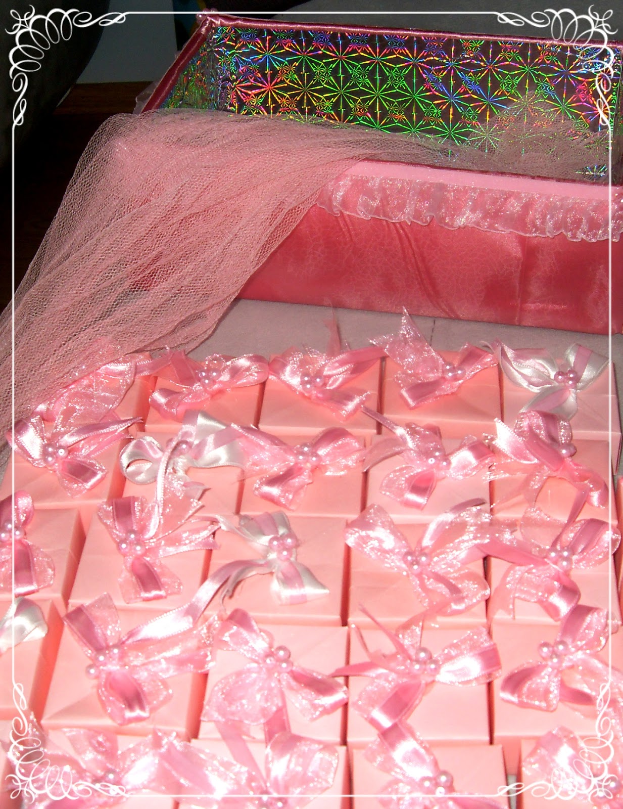 * Havuçla Maydanoz * Pembe Kutularda Fındık Kurabiyeleri