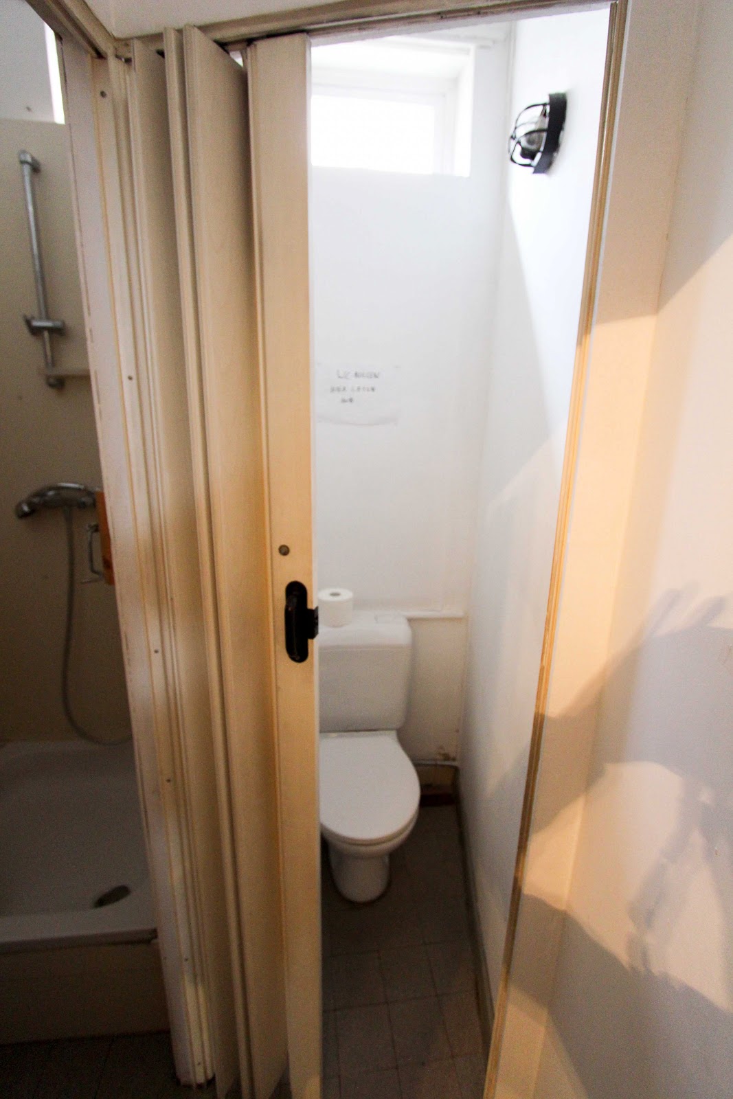 Vijfwindgatenstraat 22 Douche/toilet