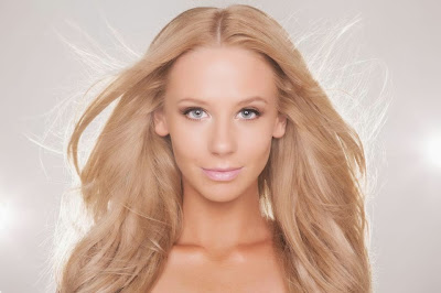 ECO GLAMAZINE: GLAMOUR GAL: Ashley Hayman