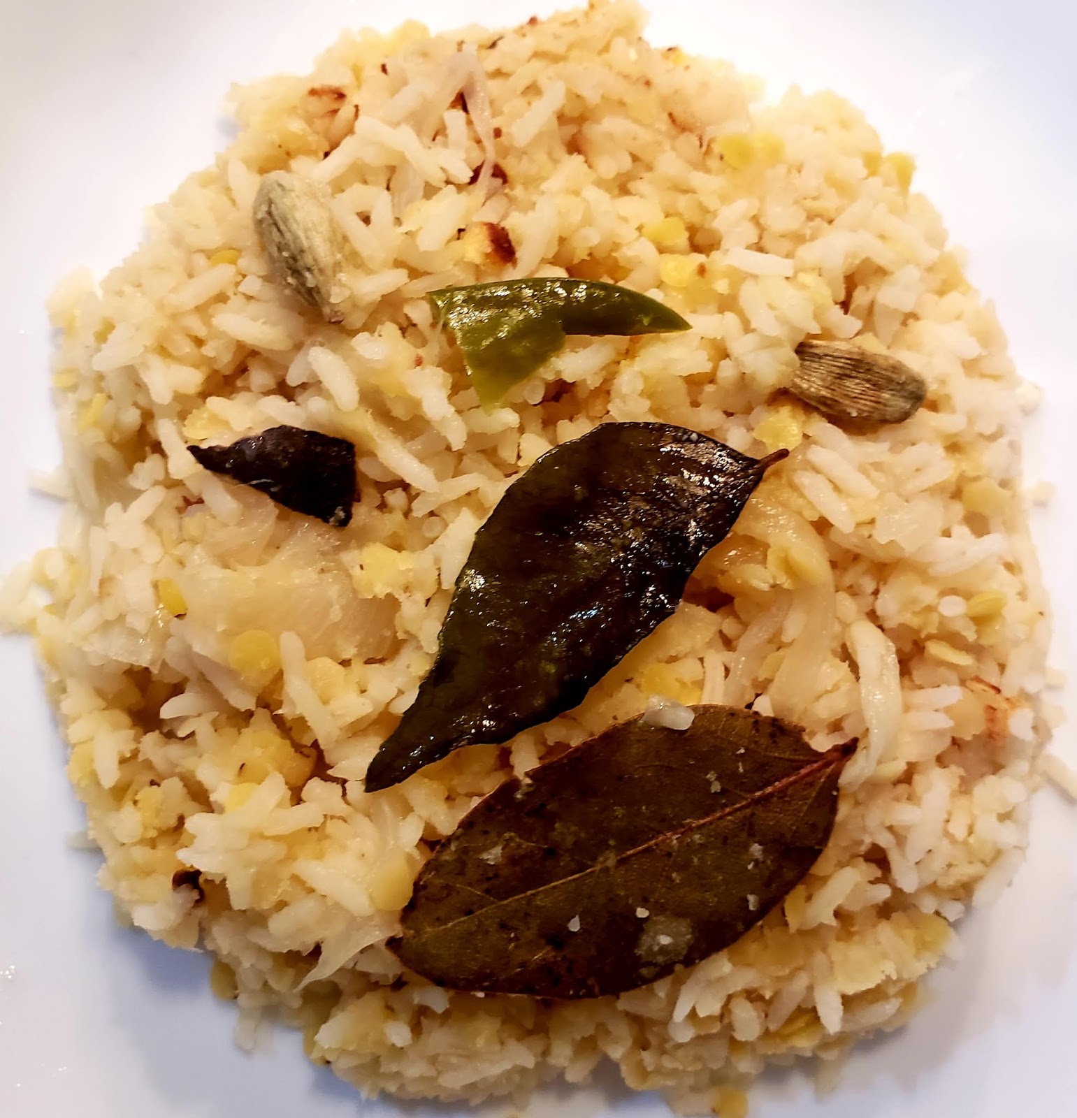 Masoor Dal Kichidi (In Rice Cooker)