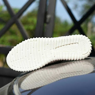 Sepatu Sport Adidas Yeezy Boost Abu-Abu [AYB-001]