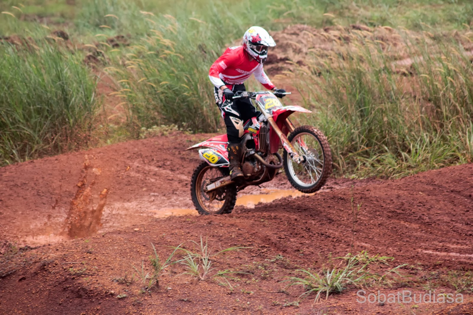 JPG Bintaro Berbagi Melalui Foto Motocross Di Sirkuit Pagedangan