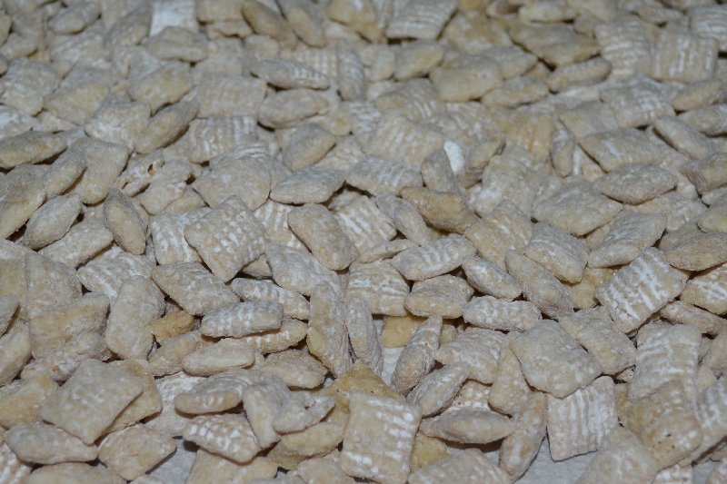 Lemon Bar Muddy Buddies!