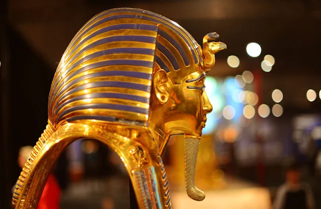 Gambar Patung emas raja Firaun