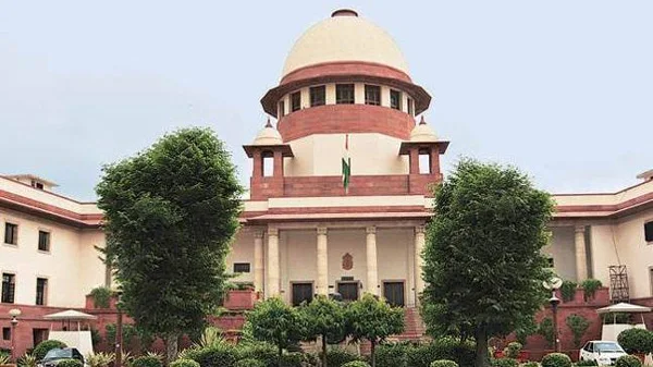 SC unlikely to take up Sabarimala review petitions on January 22, New Delhi, News, Religion, Supreme Court of India, Sabarimala, Sabarimala Temple, Women, Trending, National