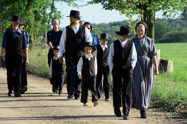 FLYING CLOUD HATS BY AMISH 