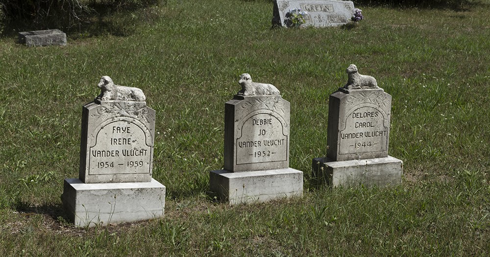 North American Cemeteries Vander Vlucht in Lucas Cemetery