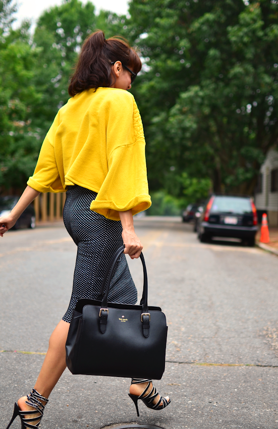 Black and yellow outfit 