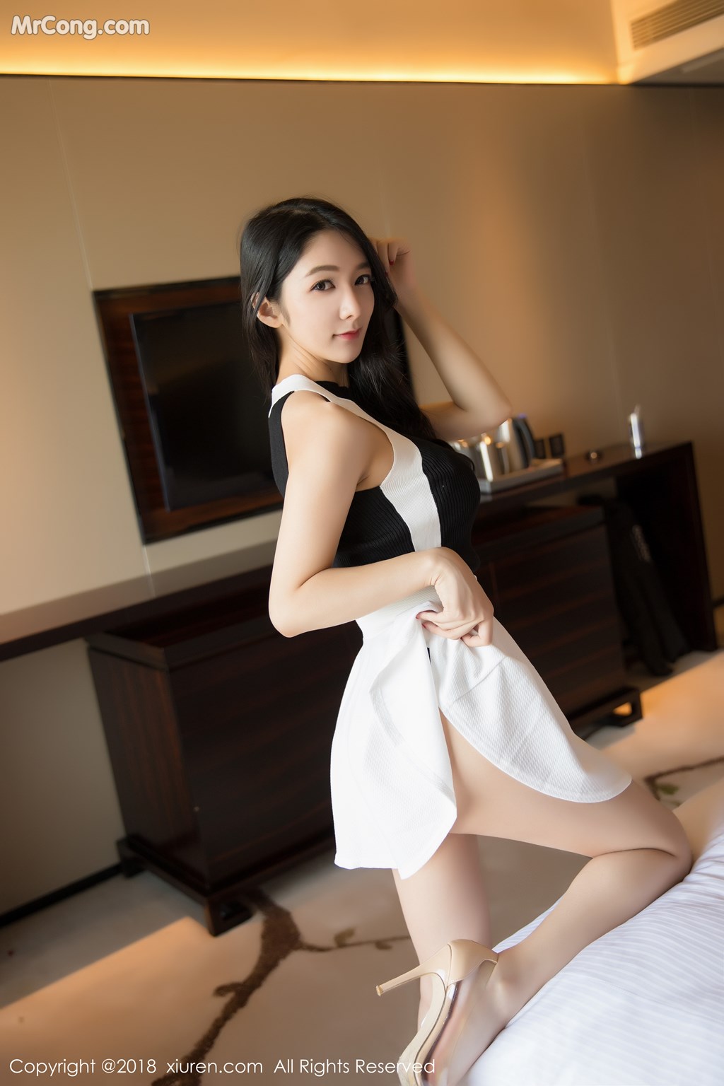 XIUREN No.1175: Model Xiao Reba (Angela 小 热 巴) (55 photos)