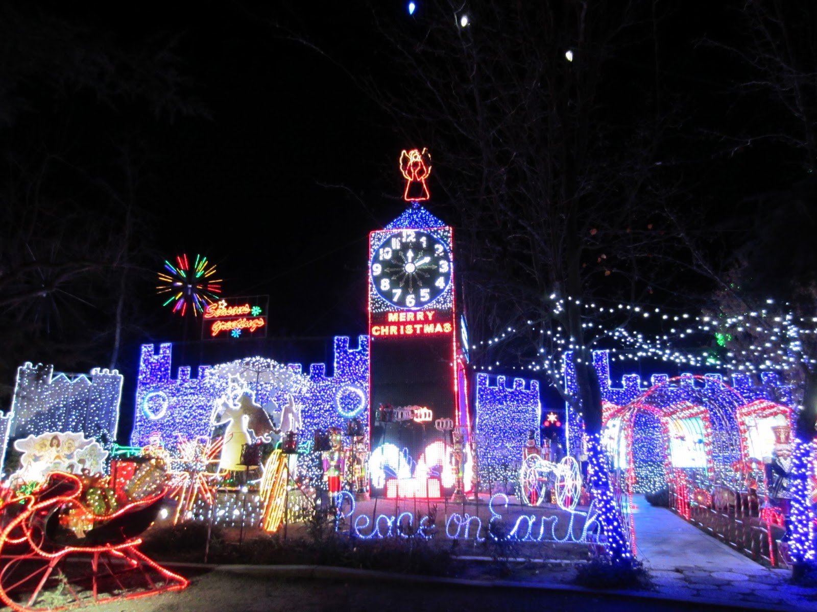 Jana's Place The Amazing Display at the End of Christmas Tree Lane