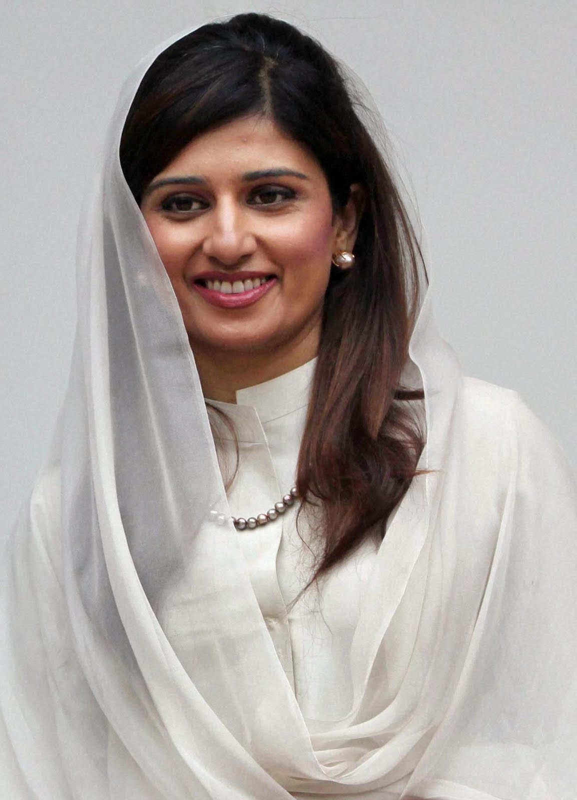 Brand Andhra: Hina Rabbani Khar Photos of India Tour - Birkin Bag and ...
