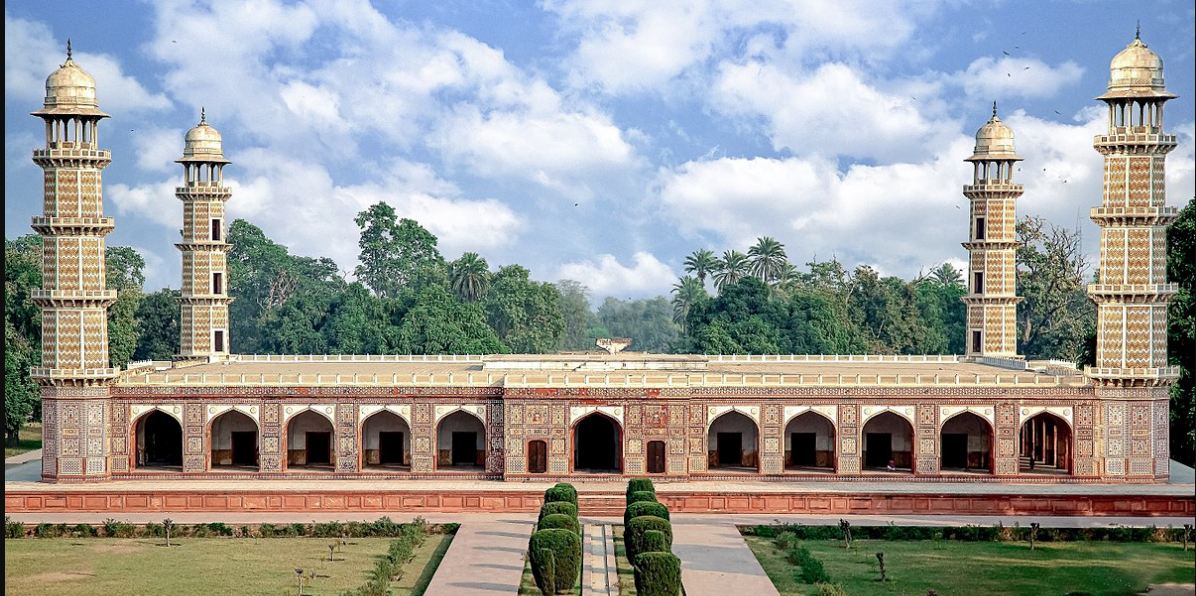 Essay on picnic party for class 8 image