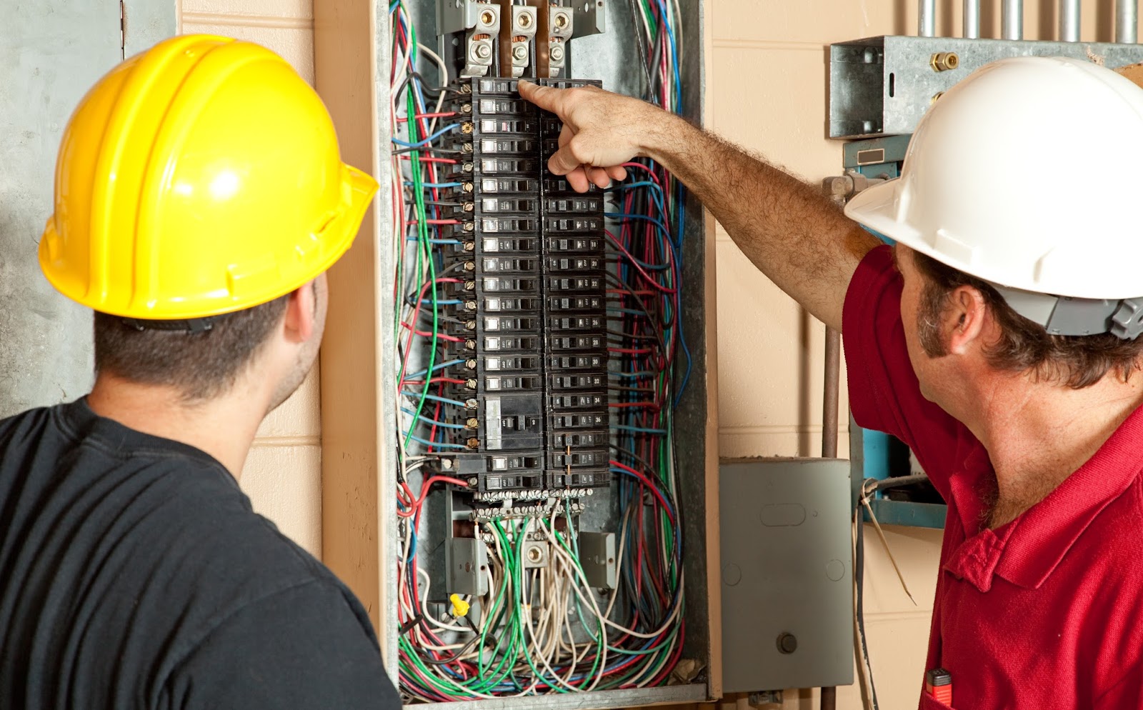 Find Queensland Electricians Electrician Employment in the Society
