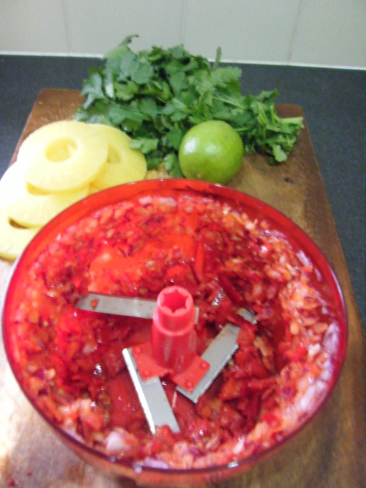 Pineapple Salsa in Tupperware Quick Chef