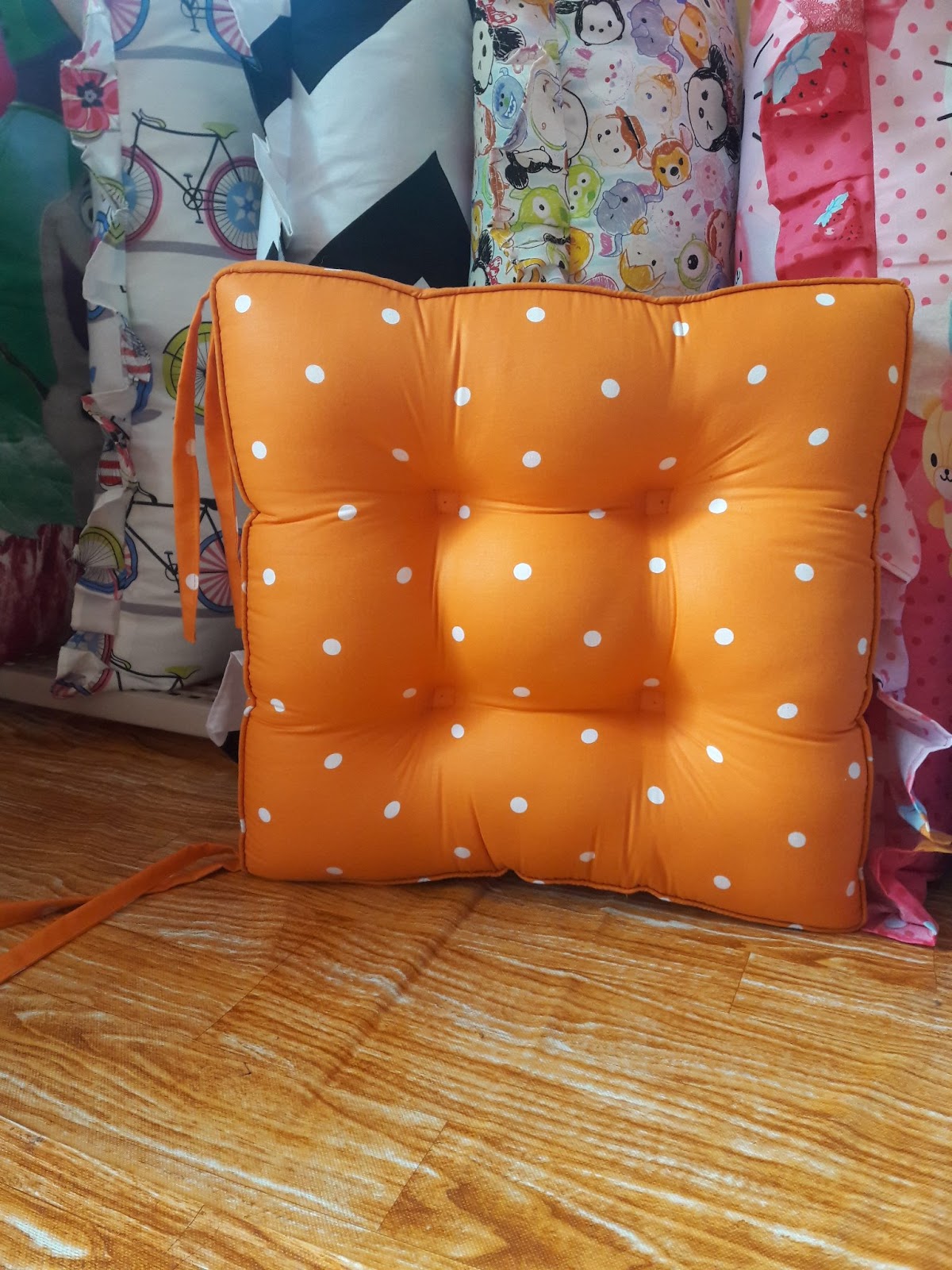 Bantal Duduk: bantal duduk kursi